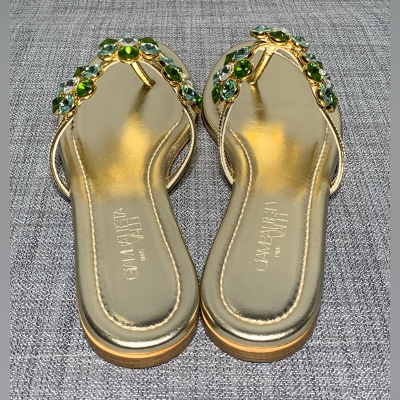 Giambattista Valli Flat Embellished Gold Leather Thong Sandals EU 38.5 / US 8.5 - Picture 6 of 8
